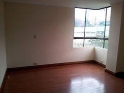 Large Open Spacies Apartment for Sale