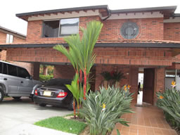 3 Bedrooms Country House  for Sale