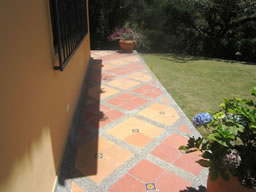 House in the Mountains of Santa Elena