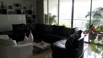 Spacious Apartment in El Poblado