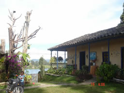 Beautiful Country House in El Penol For Sale