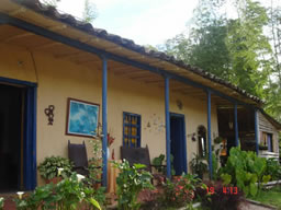Beautiful Country House in El Penol For Sale