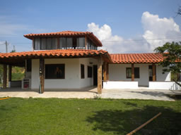 Farm House in El Penol For Sale, Medellin