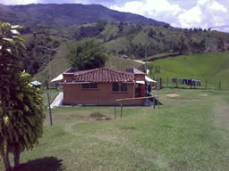 Country House in El Penol For Sale