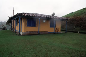 Country House in El Penol For Sale