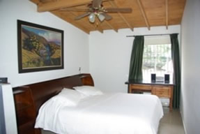 VIP Hotel Medellin | Medellin bedrooms | Hotel VIP in El Poblado photo 10