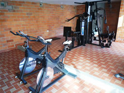 3 Bedroom Apartment for Rent photo 8