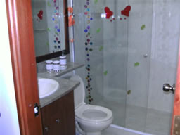One Bedroom Apartment, Near Parque Lleras photo 6
