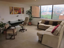 Luxury Penthouse w/ Heated Jacuzzi photo 5