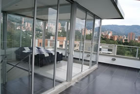 Luxury Penthouse Apartment With Heated Jacuzzi photo 13