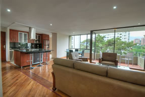 Spectacular 3 Bedroom Apartment  photo 1