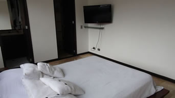 Luxury 4 Bedoom Apartment photo 4